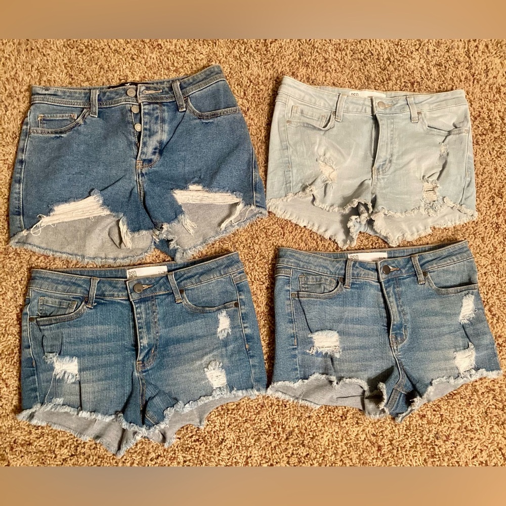 Hollister and RSQ Venice shorts lot size 3/26